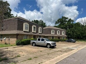 Building Photo - 519 N 31st St