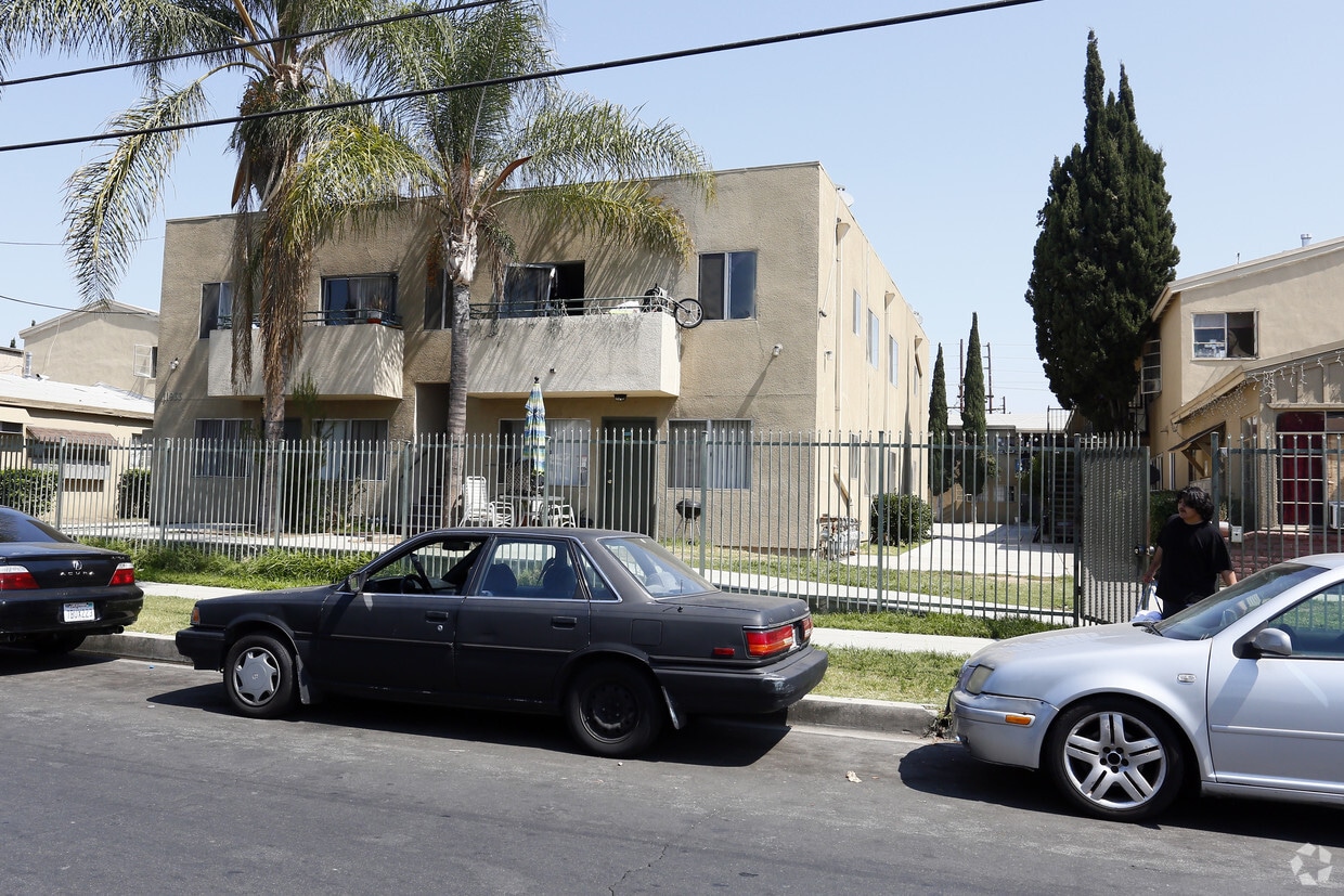 Casa De Hart Apartments Apartments in North Hollywood, CA