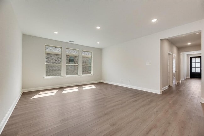 Building Photo - 3105 Buckeye St