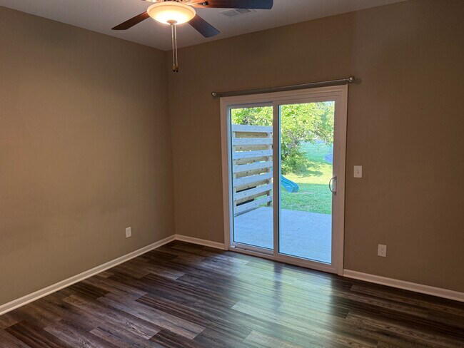 Foto del edificio - 830 S Pecan St