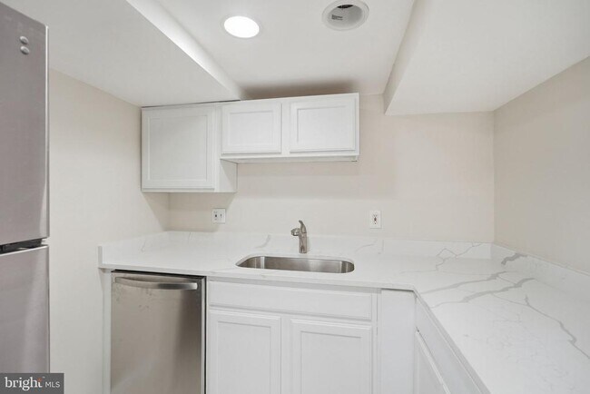 Foto del edificio - 58 Quincy Pl NE