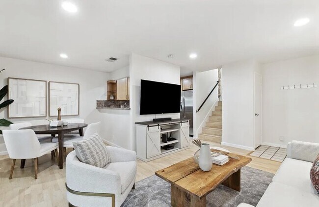 Building Photo - 4779 Pine Forest Ln
