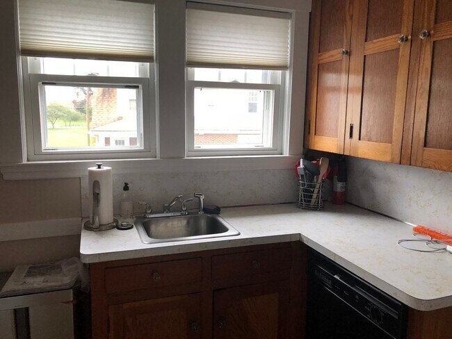 Building Photo - 86 Ingleside Ave