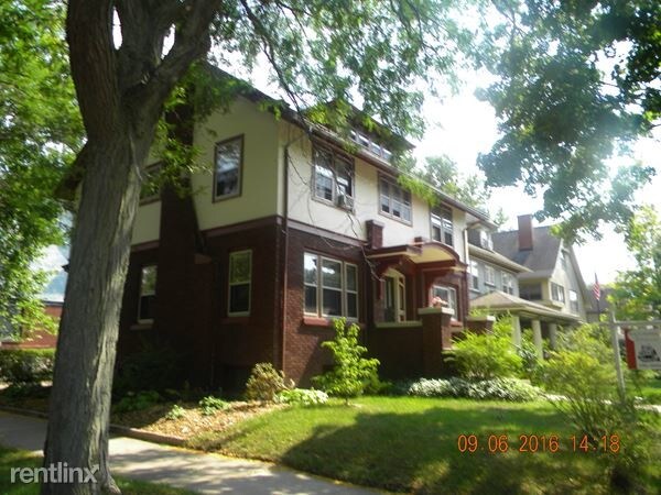 Primary Photo - 534 Logan St SE