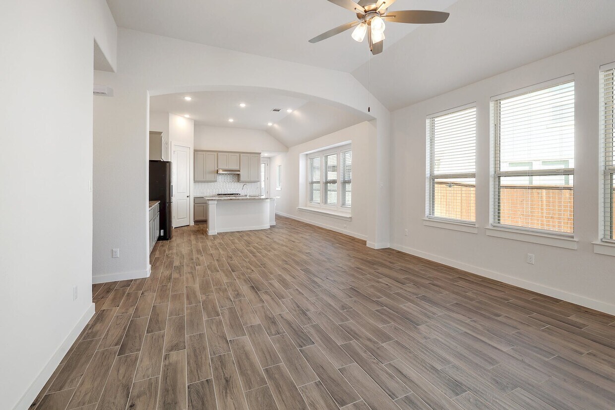 Foto principal - 117 Rosebush Dr