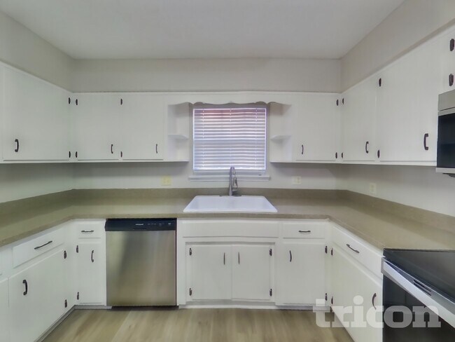 Foto del edificio - 1064 Lana Court