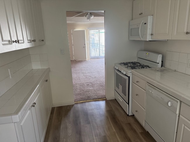 Building Photo - 4438 Murietta Ave