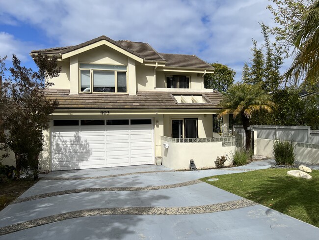 Building Photo - 403 S Lucia Ave