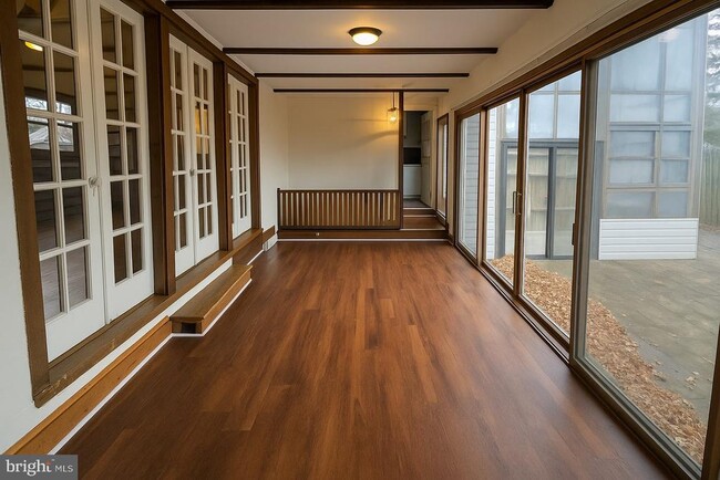 Foto del edificio - 10001 Dallas Ave