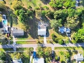 Building Photo - 356 New York Dr