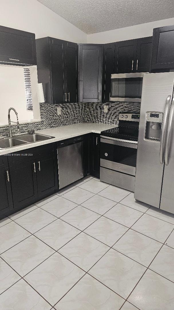 Foto del edificio - 7045 NW 173rd Dr