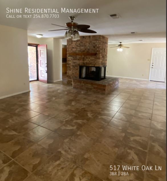 Building Photo - 517 White Oak Ln