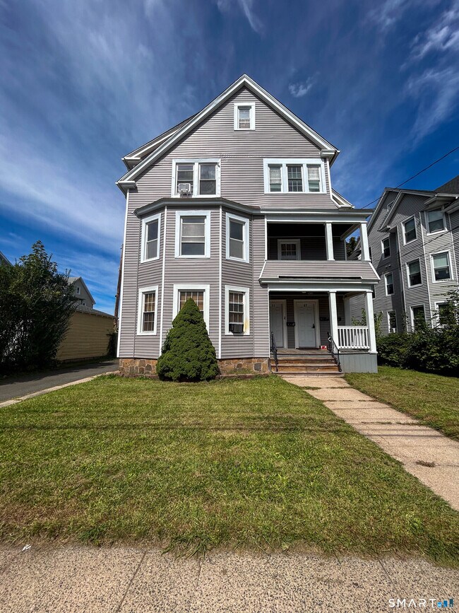 Building Photo - 69 Kimball Dr