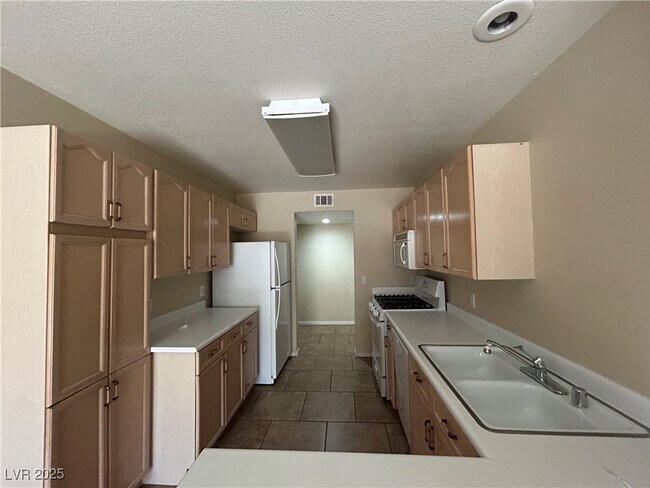Building Photo - 9696 Gunsmith Dr