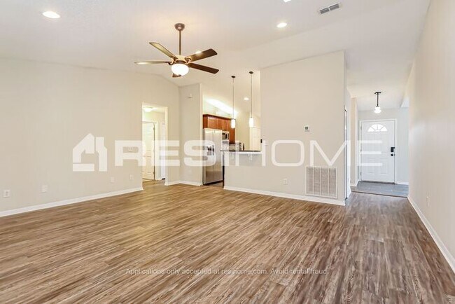 Foto del edificio - 9084 Castle Rock Dr