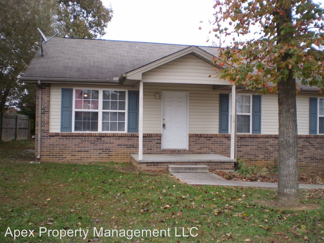 Primary Photo - 108 Gray Squirrel Ln