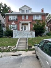 Building Photo - 4922 California St Building Photo - 4922 California St