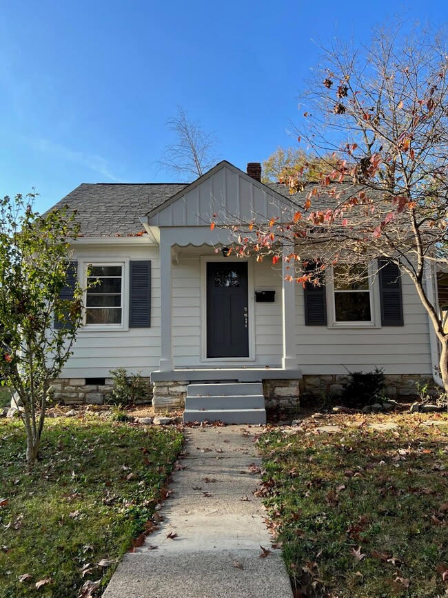 Building Photo - 1600 Clayton Ave