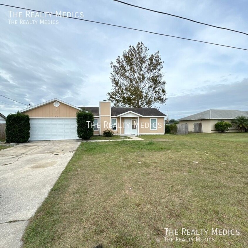 Primary Photo - Available January 20th! - 3BR/2BA Home in ...