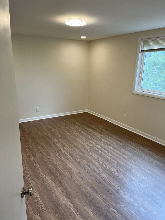 Bedroom - 1603 28th St SE