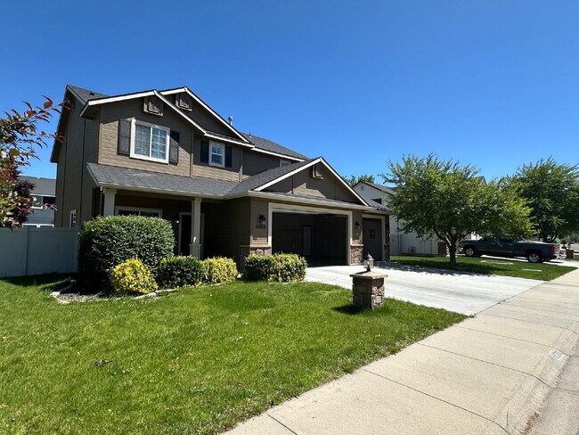 Building Photo - "Charming 4-Bed Home with Granite Accents & Hardwood Elegance in Meridian!"