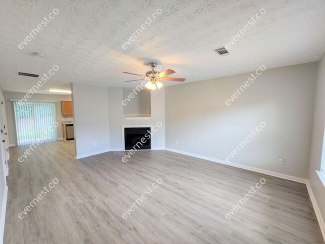Building Photo - 6082 Chupp Way Ln