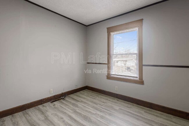 Photo - 504 S McDonald St Apartment