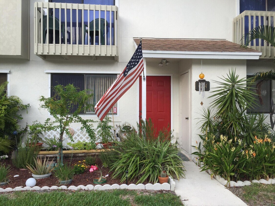 6204 Dockside Circle Greenacres Fl 33463 - 6204  Dockside Circle  Greenacres Fl 33463