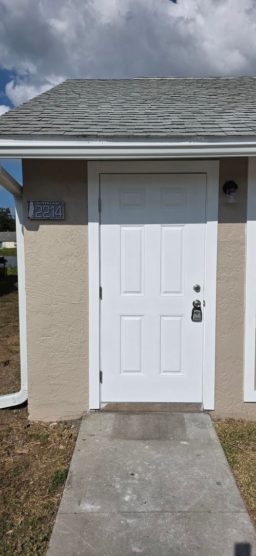 Foto del edificio - 3 bedroom 2 bath duplex