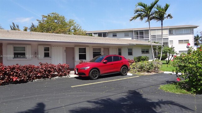 Foto del edificio - 700 Layne Blvd