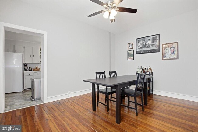 Foto del edificio - 343 Spring Mill Ave