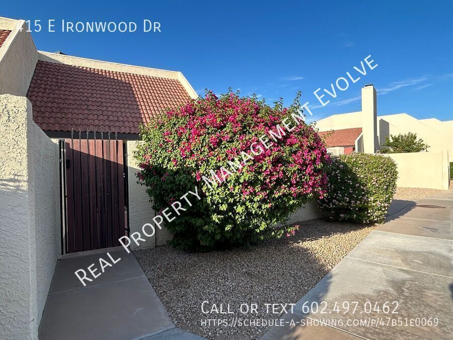 Primary Photo - Lovely Updated Phoenix Townhome!
