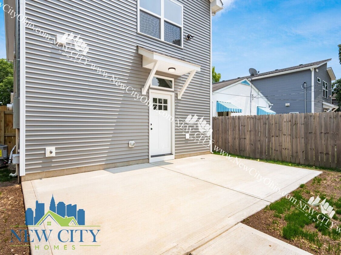Foto del edificio - Franklinton 3 Bedroom 2.5 Bathroom Newly B...
