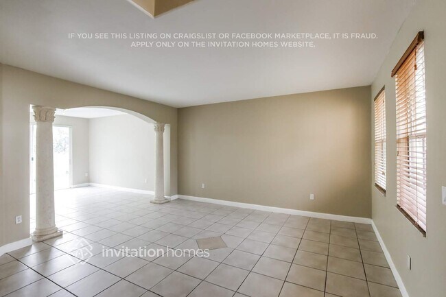 Building Photo - 14941 SW 17th Ln