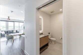 Building Photo - Anthem House