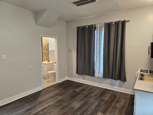 Foto del edificio - 1511 N Dupre St