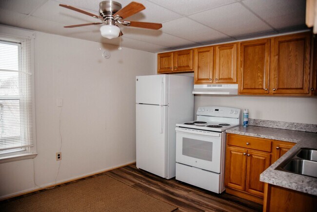 Foto del edificio - 112 W Harrisburg Ave