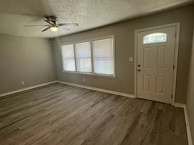 Foto del edificio - 5120 River Ridge Ln
