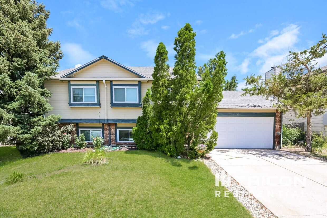 Primary Photo - 11406 W Bowles Pl