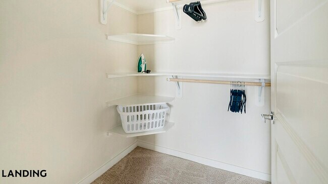 Foto del edificio - 1800 Central Pine St