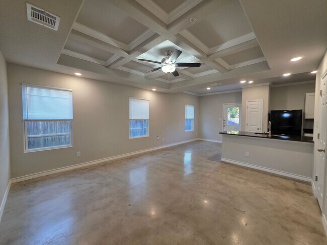 Foto del edificio - Town home for rent