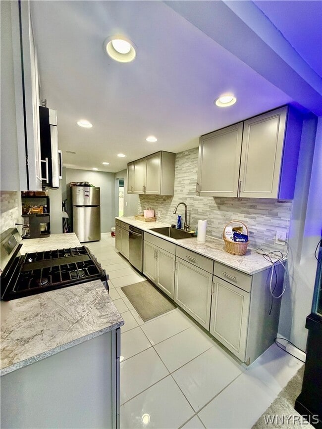 Foto del edificio - 260 Argus Dr