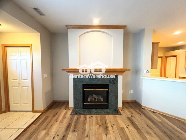 Building Photo - 3911 NE Gardenia Ln