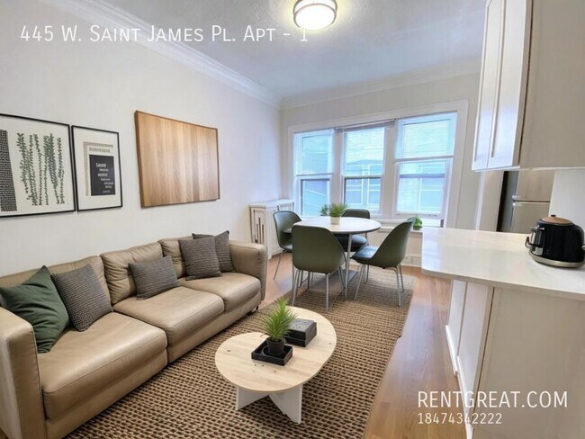 Foto del edificio - 445 W St James Pl