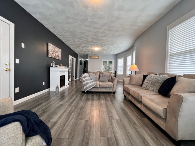 Foto del edificio - 585 Haverhill St