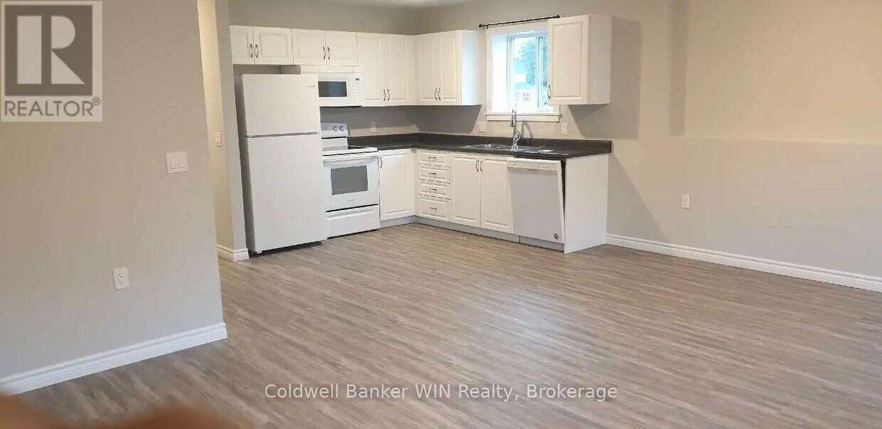Photo principale - 540 Wallace Ave S
