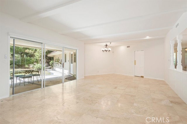 Foto del edificio - 3969 Longridge Ave