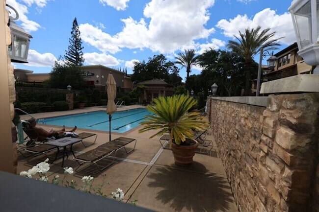 Photo - Beautiful Pavilions Condo! (new interior pictures coming soon!)