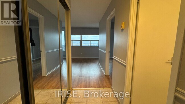 Photo du bâtiment - 40 Homewood Ave