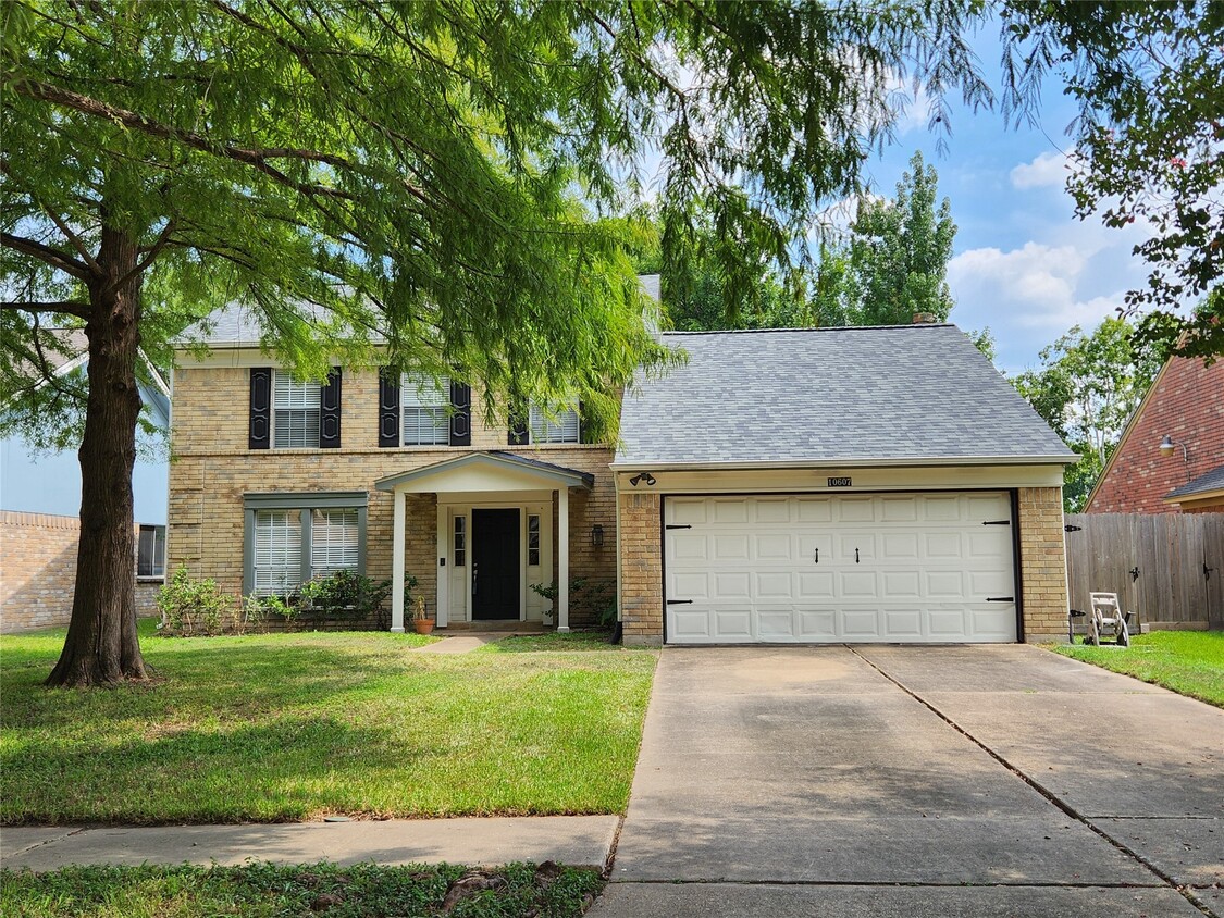 Primary Photo - 10607 Horseshoe Bend Dr
